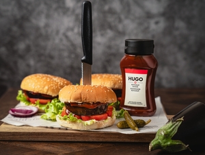 Burgers d’aubergine épicée avec ketchup HUGO